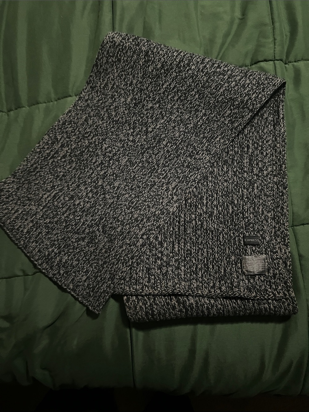 Express Men’s Knit Scarf in Black and Gray